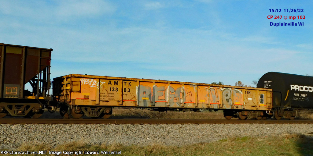 A friend noted this before it rolled into WI - I'd not seen nor shot an Amtrak gon before